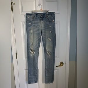 Men’s American Eagle Light-wash Distressed Denim - Size 32x34